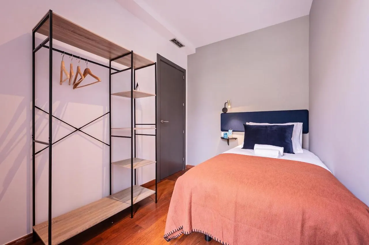 Sweett - Avenida Roma Apartment Barcelona 0*,  Spain
